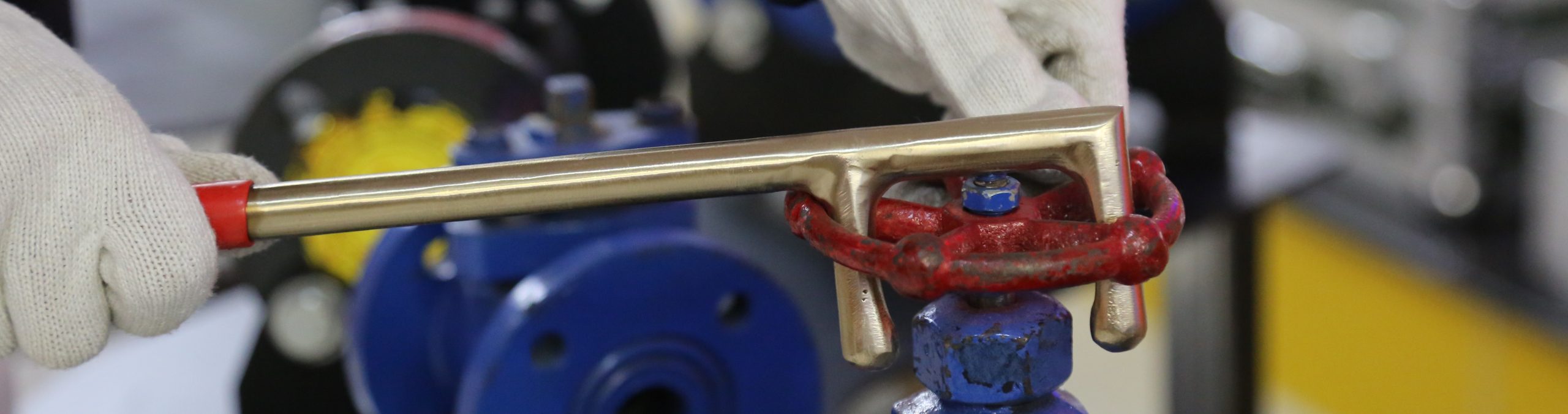 Non-sparking F wrench for hazardous pipeline valve maintenance